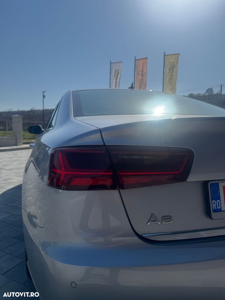 Audi A6 2.0 TDI Ultra DPF S tronic - 2