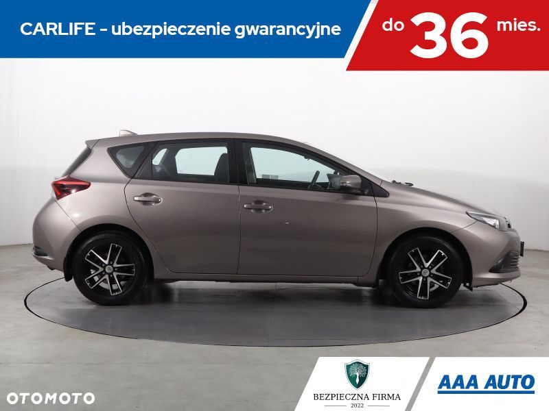 Toyota Auris - 7