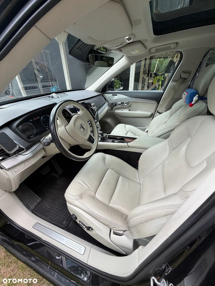 Volvo XC 90 D5 AWD Inscription - 4