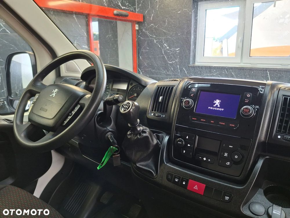 Peugeot Boxer 2020 Rok Furgon VAN L2H2 Kamera Cofania Nawigacja Fabryczna TomTom Światła LED Klimatyzacja Automatyczna Tempomat Niski Przebieg - 7