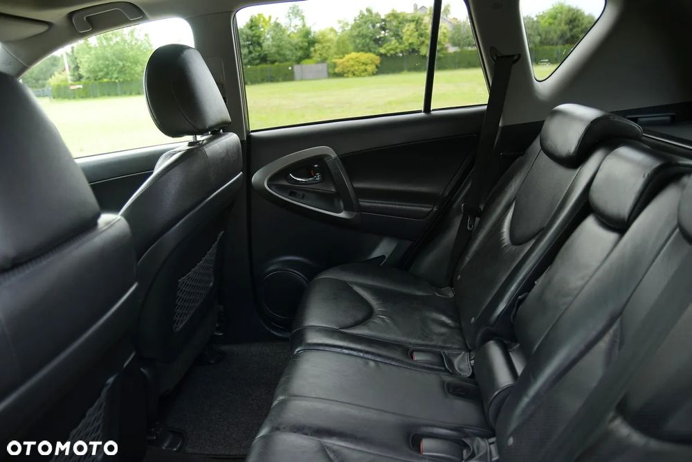 Toyota RAV4 - 19