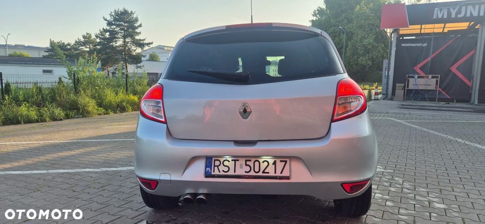 Renault Clio - 6