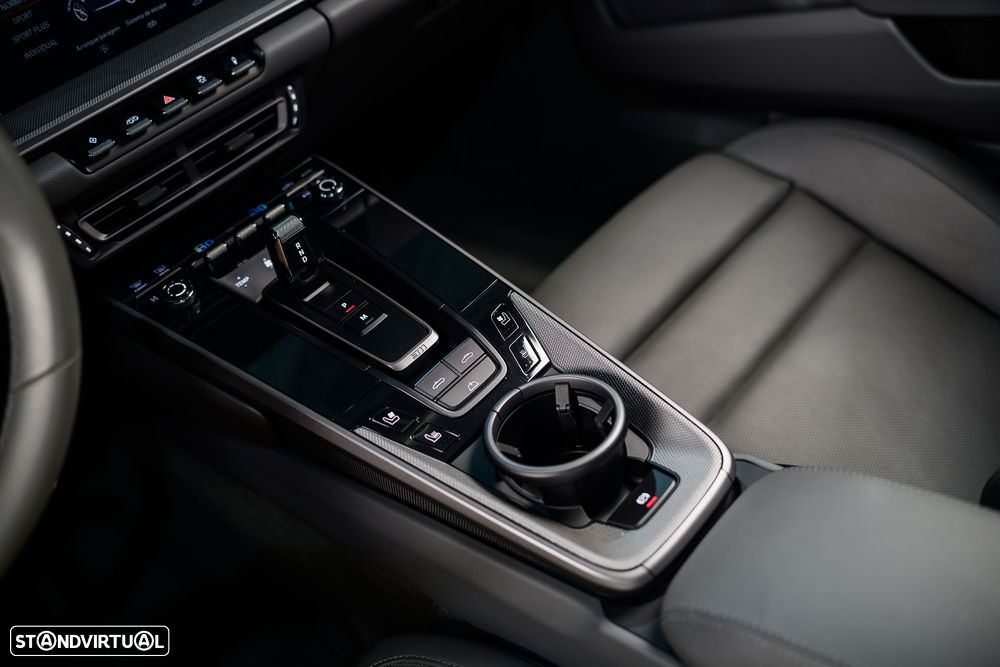 Porsche 911 (992) Carrera PDK - 27