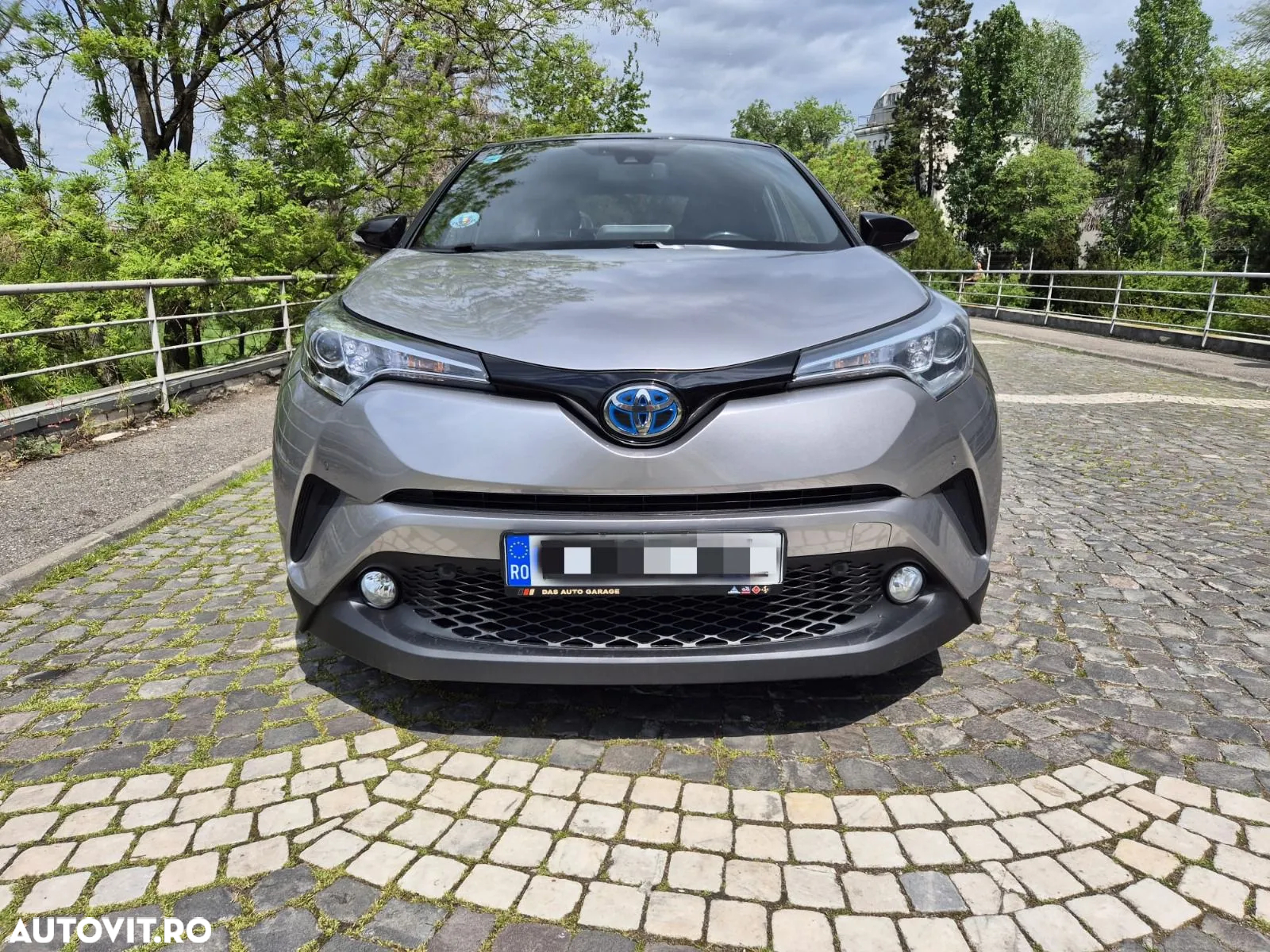 Toyota C-HR 1.8 HSD 4x2 CVT C-ult - 2