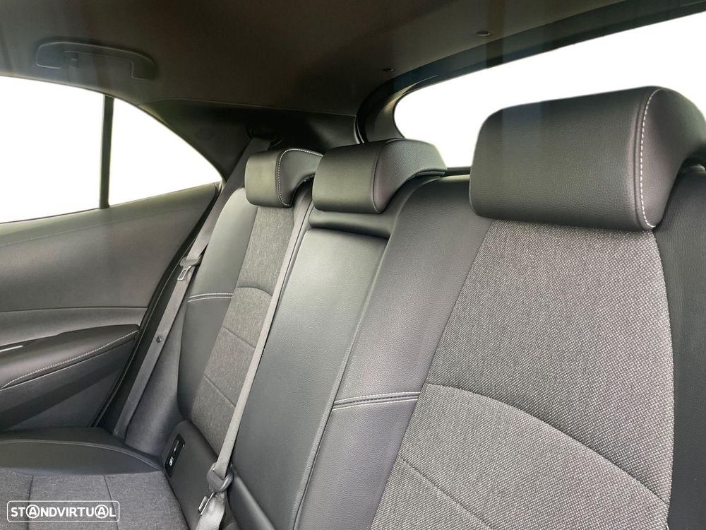 Toyota Corolla 1.8 Hybrid Comfort Plus - 12