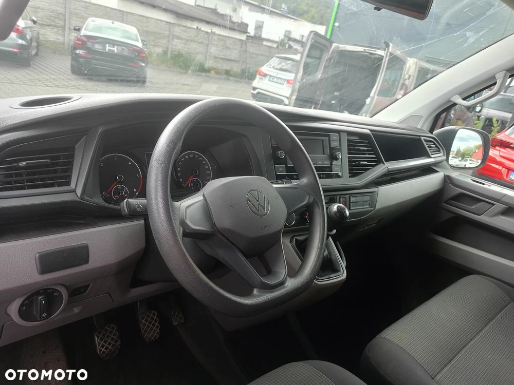 Volkswagen Transporter - 9