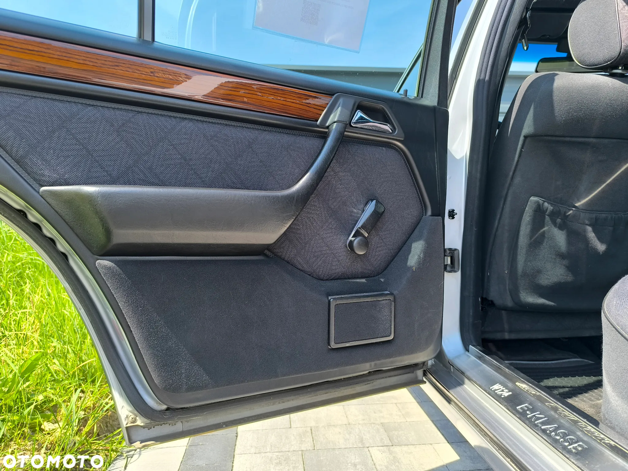 Mercedes-Benz Klasa E - 17
