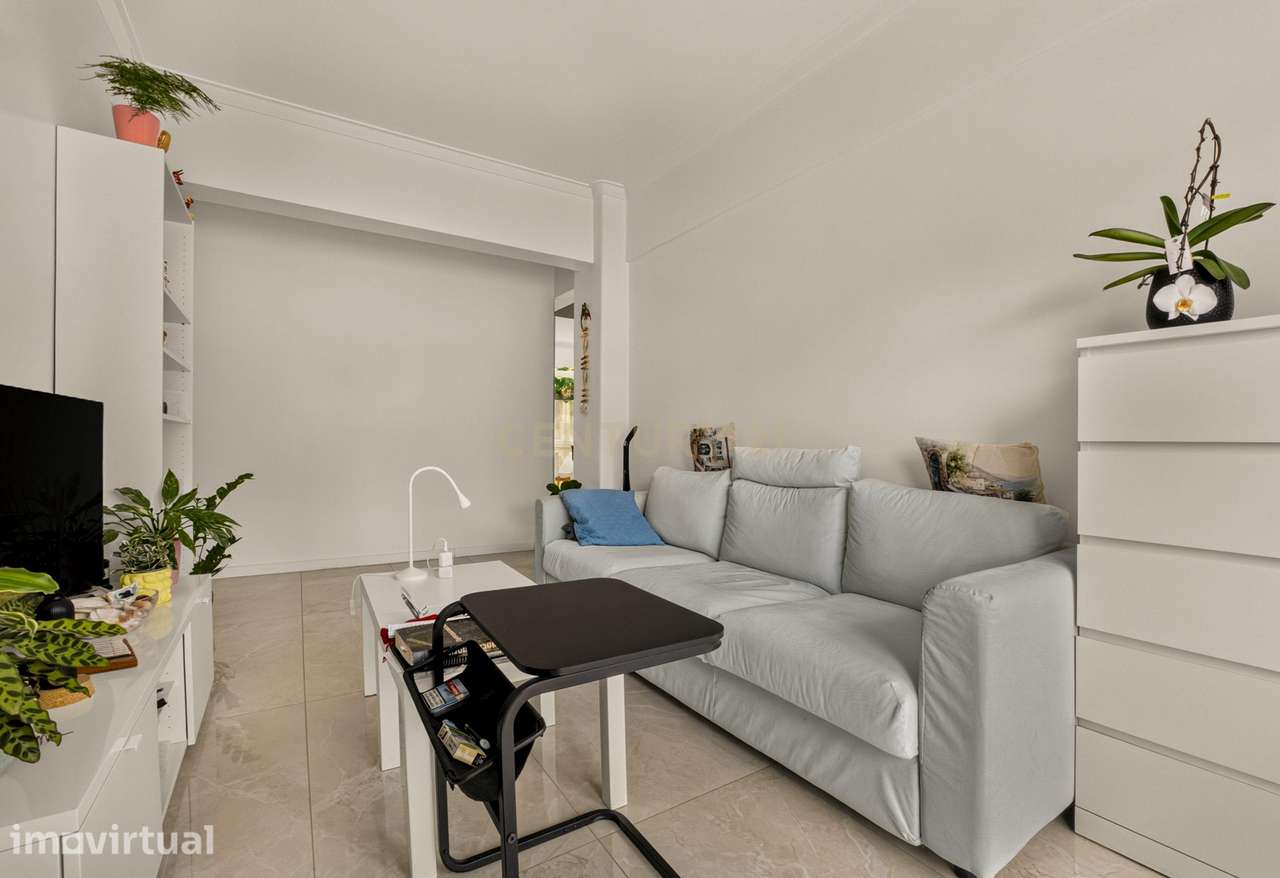 Apartamento T2 totalmente renovado em Cascais | Excelente oportunidade - Grande imagem: 5/24