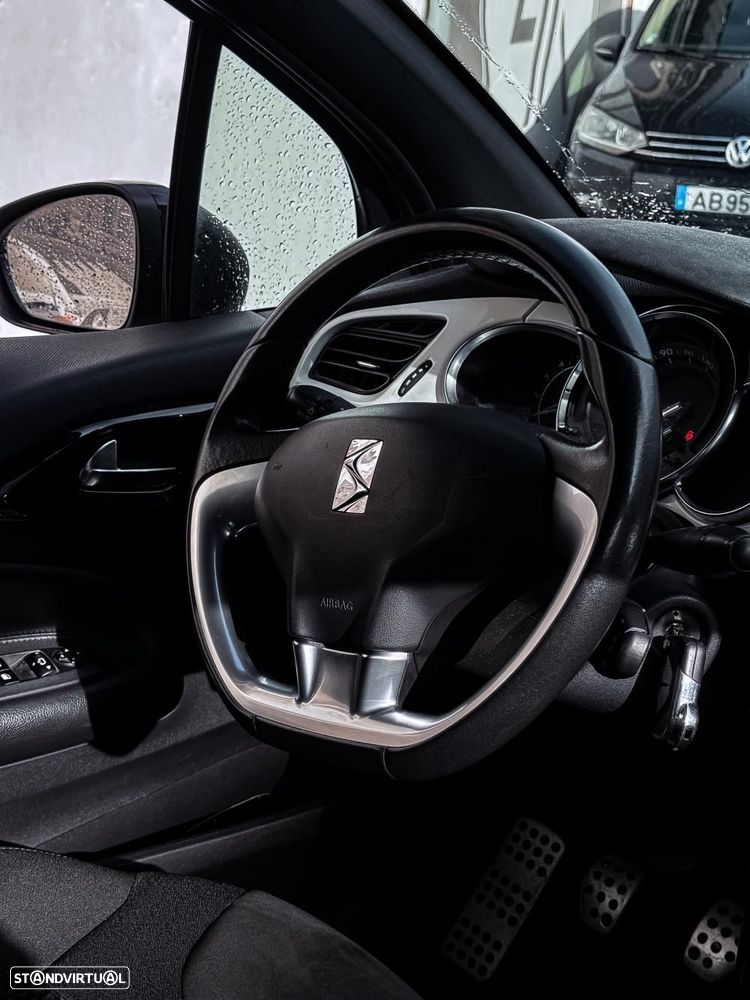 Citroën DS3 1.6 e-HDi So Irresistible - 6