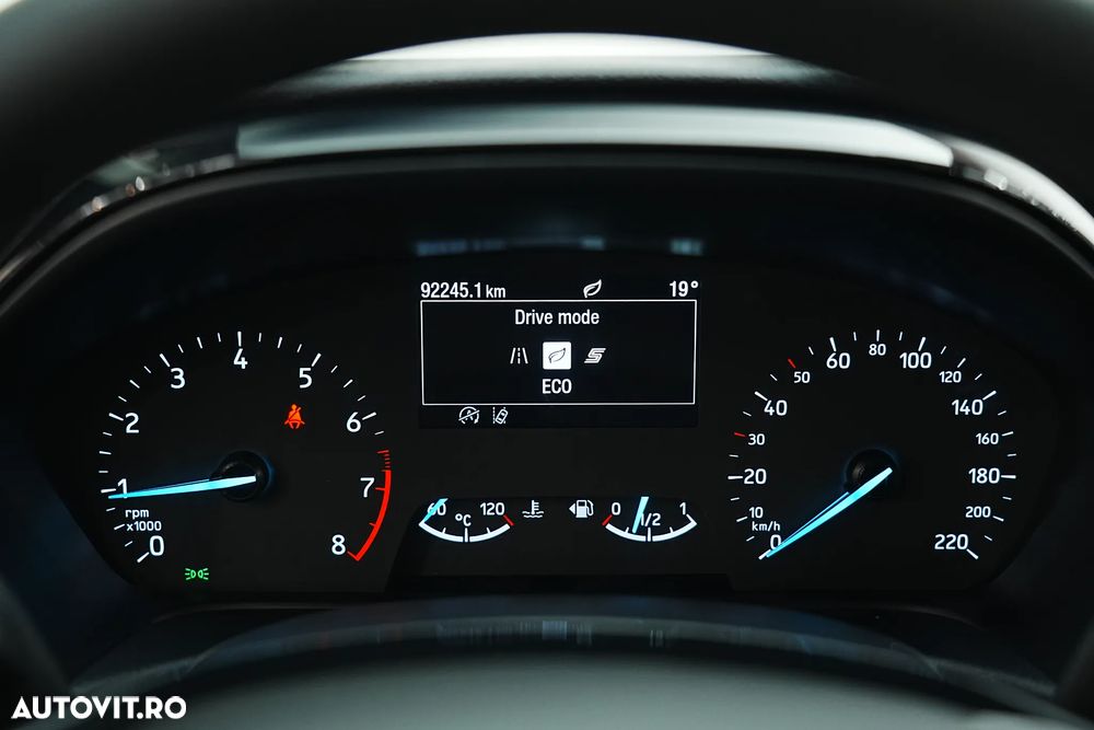 Ford Fiesta 1.0 EcoBoost S&S COOL&CONNECT - 34