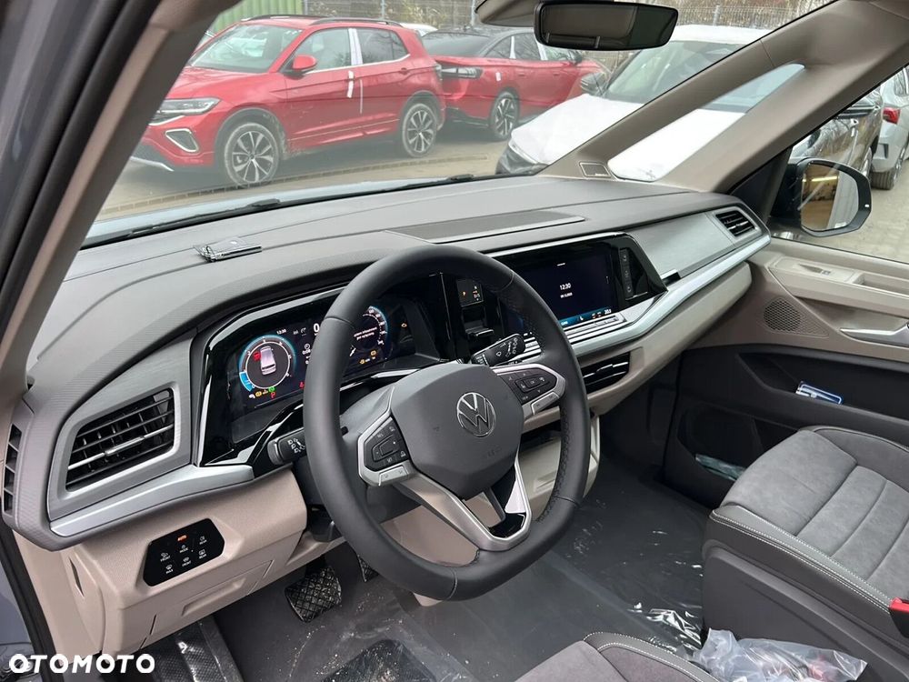 Volkswagen Multivan - 5