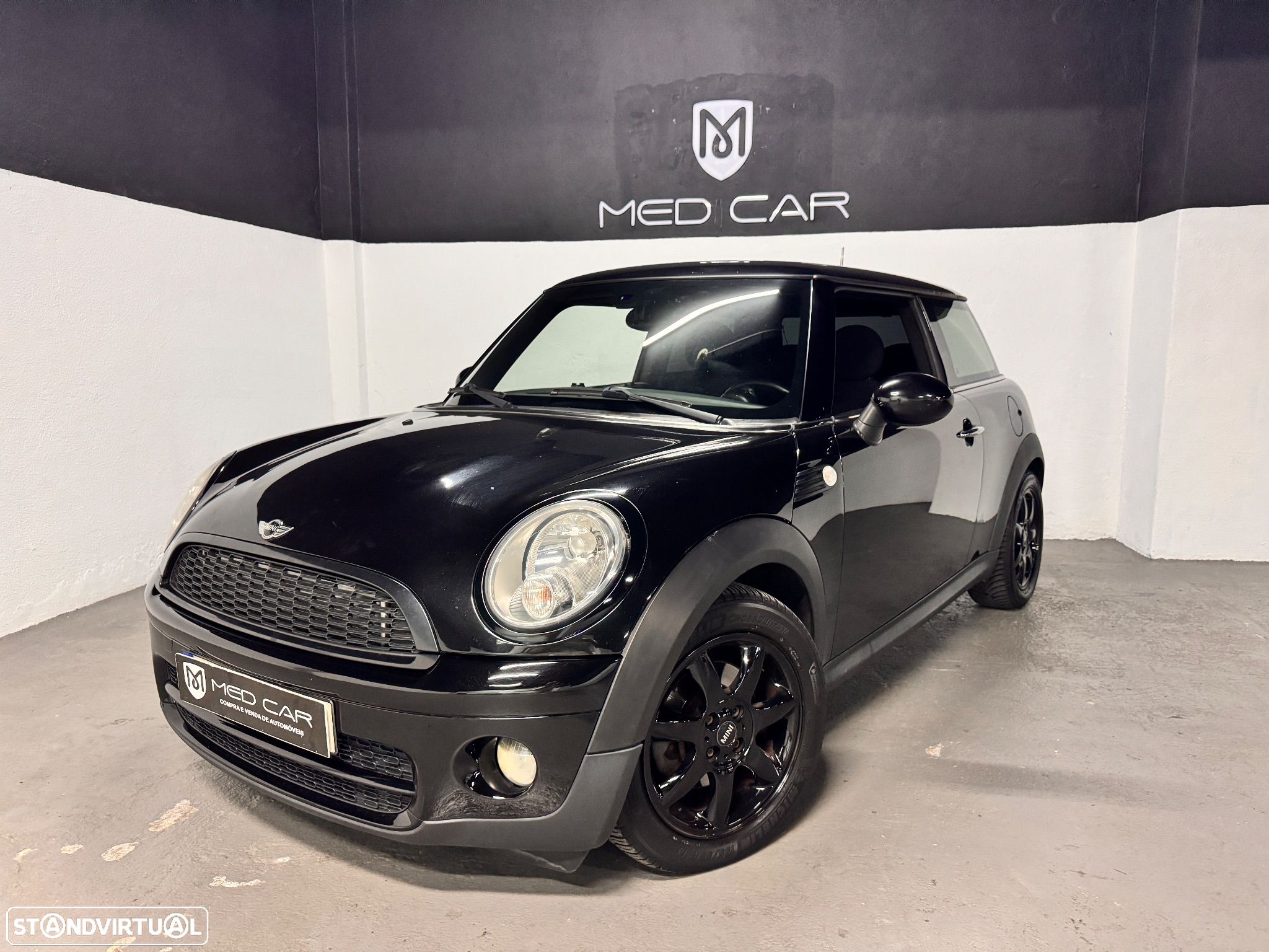 MINI 3 Portas Cooper D - 1