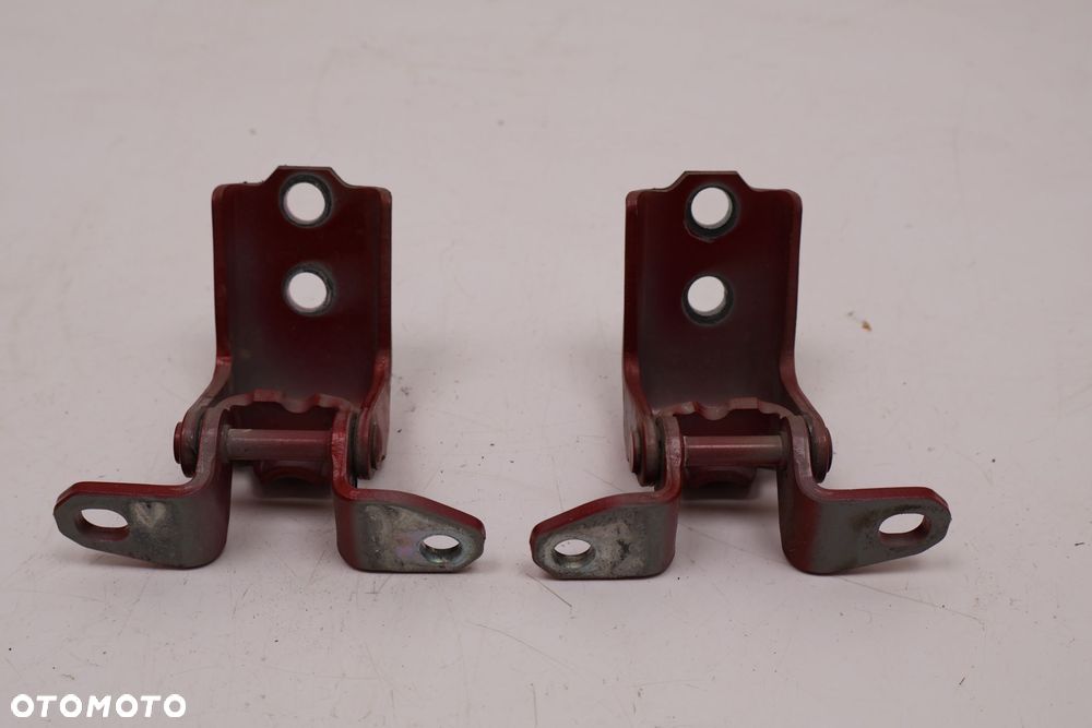 MITSUBISHI ECLIPSE CROSS ZAWIASY DRZWI PRAWYCH PRZÓD P62 - 3