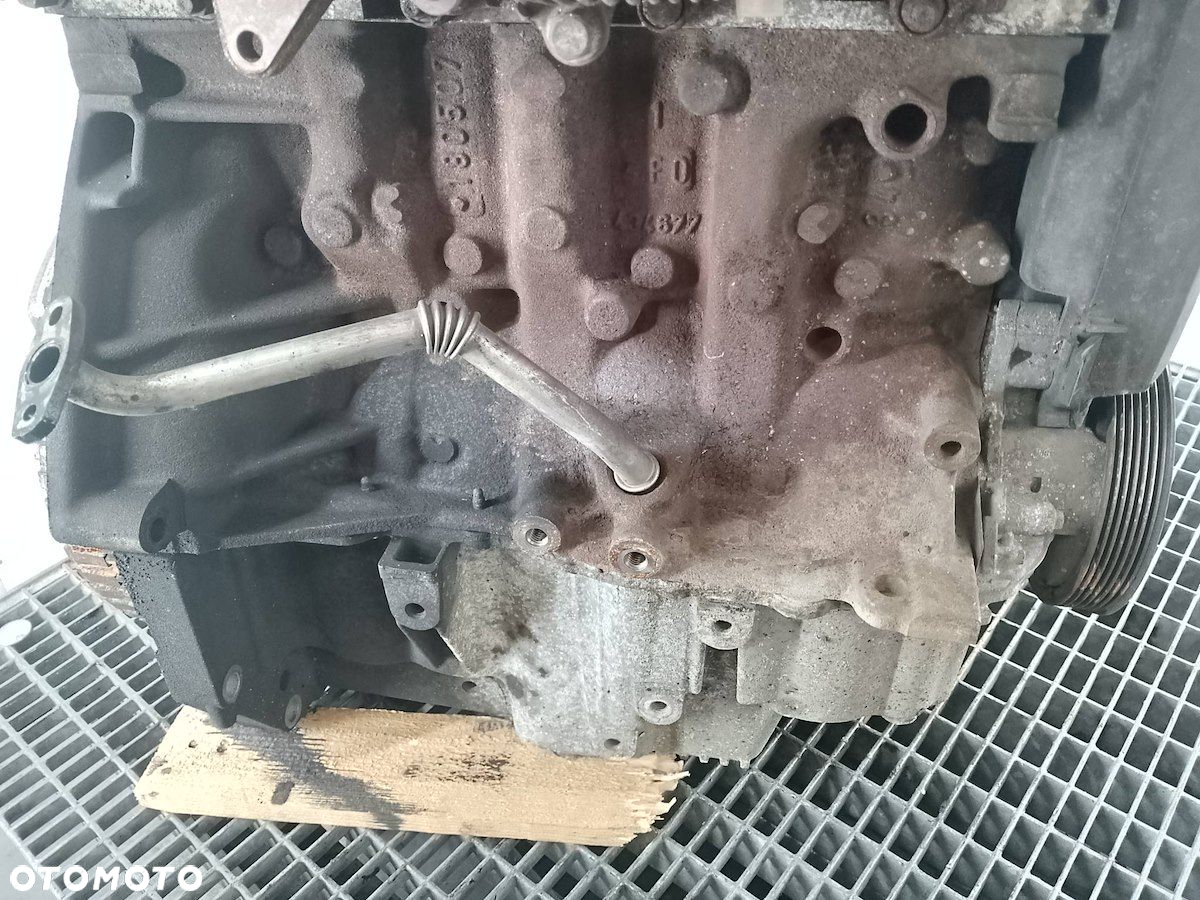 SILNIK RENAULT CLIO III ( 05-09 )  K9K 1.5 DCI - 6