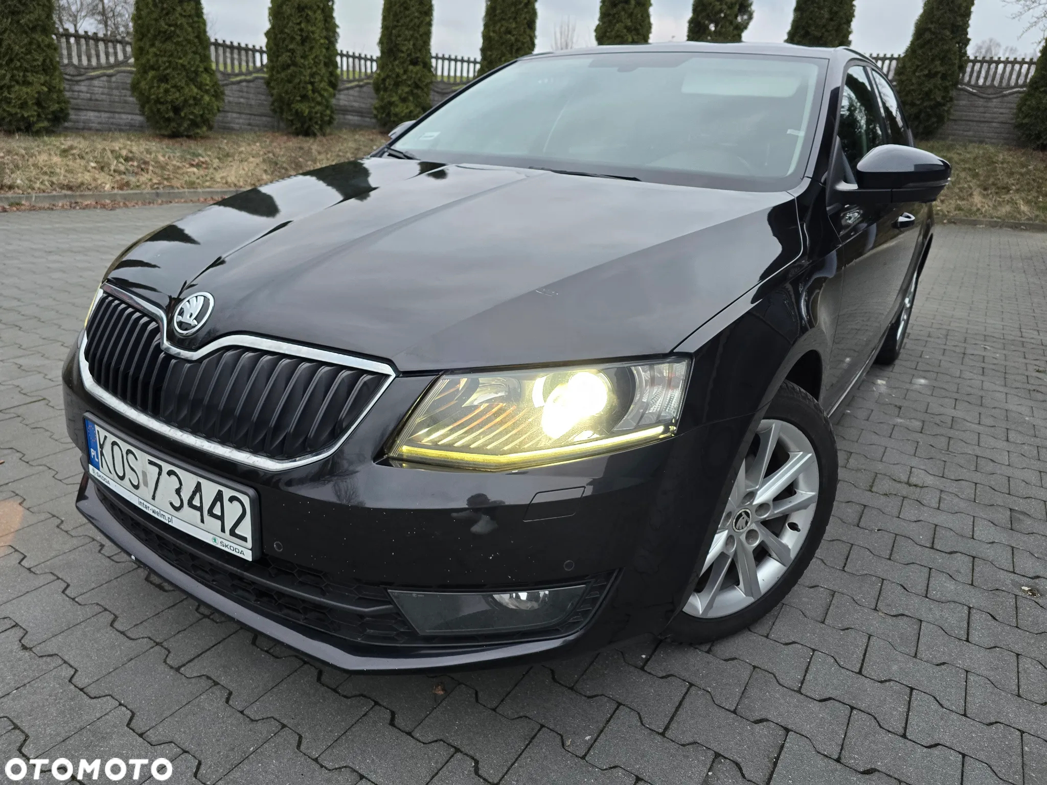 Skoda Octavia 2.0 TDI Elegance DSG - 2