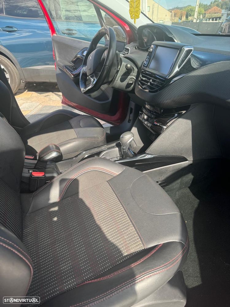 Peugeot 2008 PureTech 110 Stop&Start EAT6 GT-Line Edition - 13