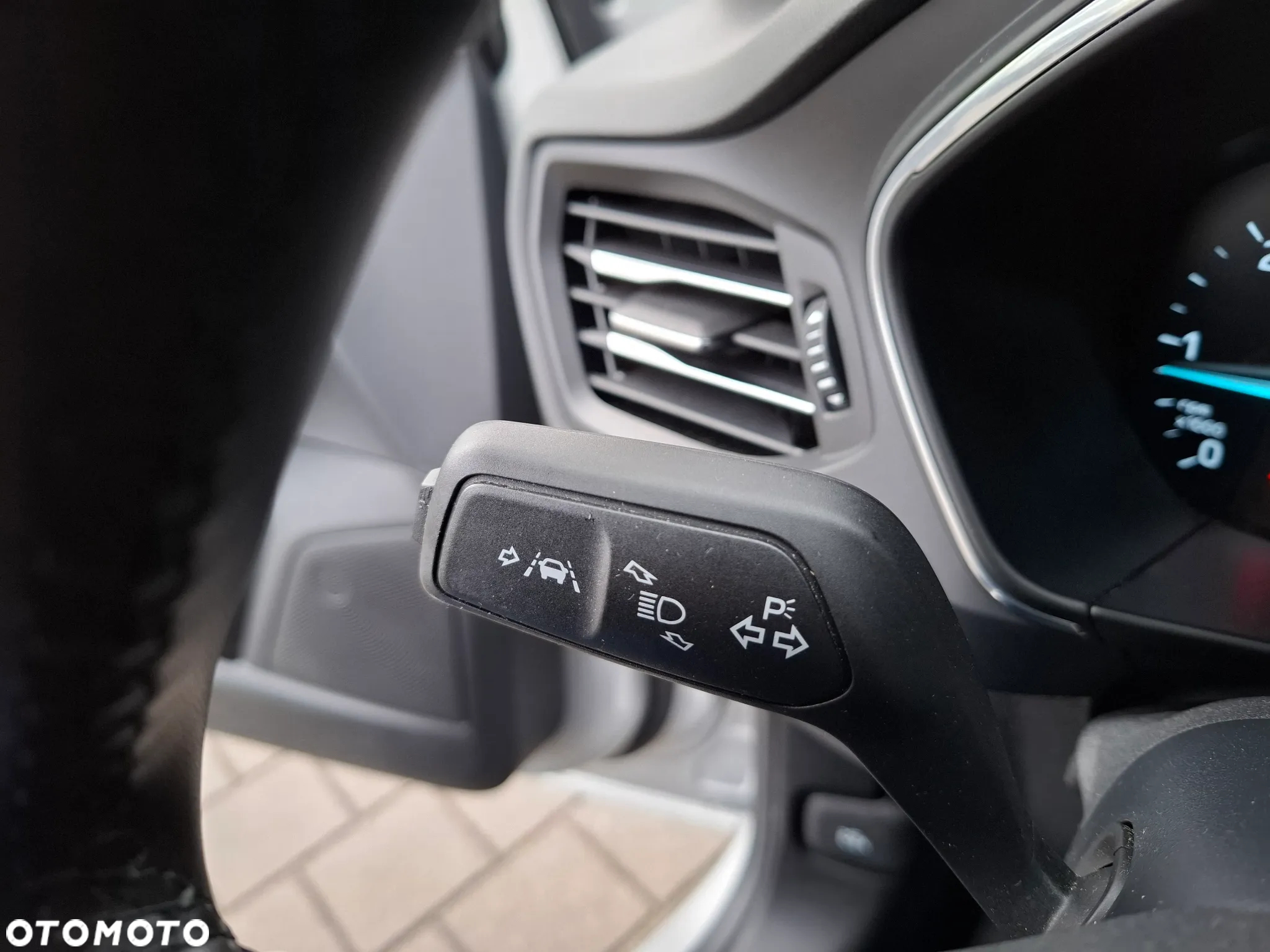 Ford Focus 1.5 EcoBlue Start-Stopp-System ACTIVE - 17