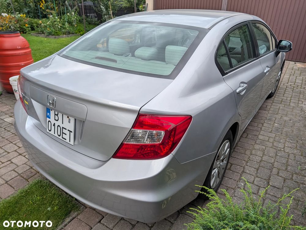 Honda Civic 1.8 Comfort - 9