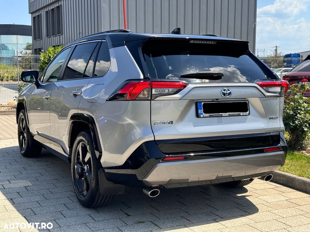 Toyota RAV4 - 5