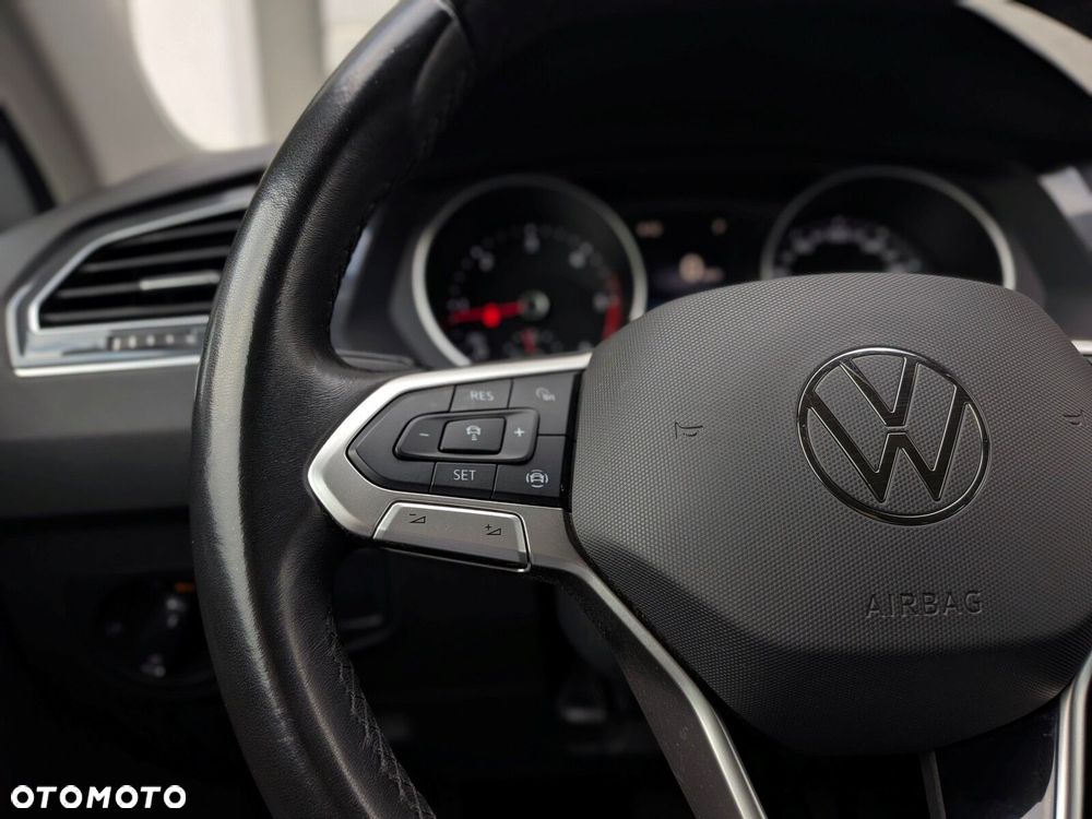 Volkswagen Tiguan 2.0 TDI SCR 4Mot Life DSG - 16
