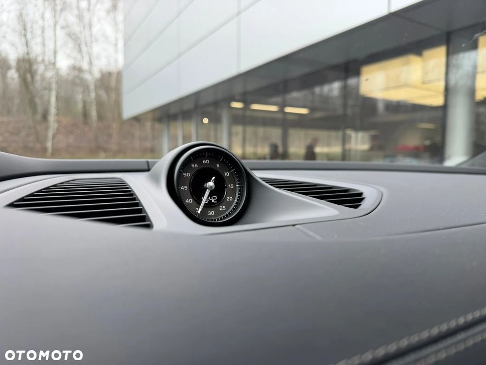 Porsche Macan - 26