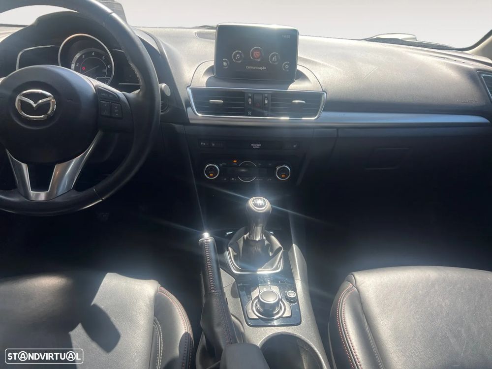 Mazda 3 1.5 Sky-D Evolve - 12