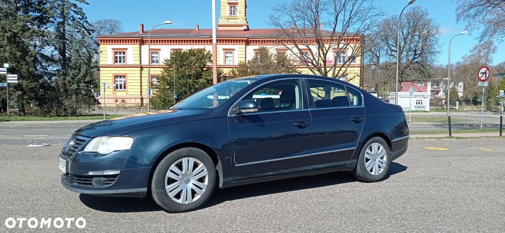 Volkswagen Passat 2.0 TDI DPF Highline - 3