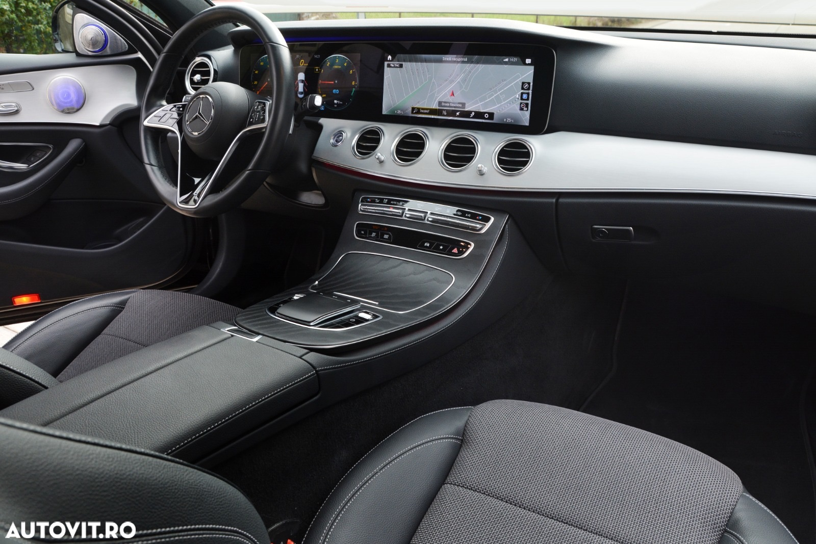 Mercedes-Benz E 300 de Aut. - 11