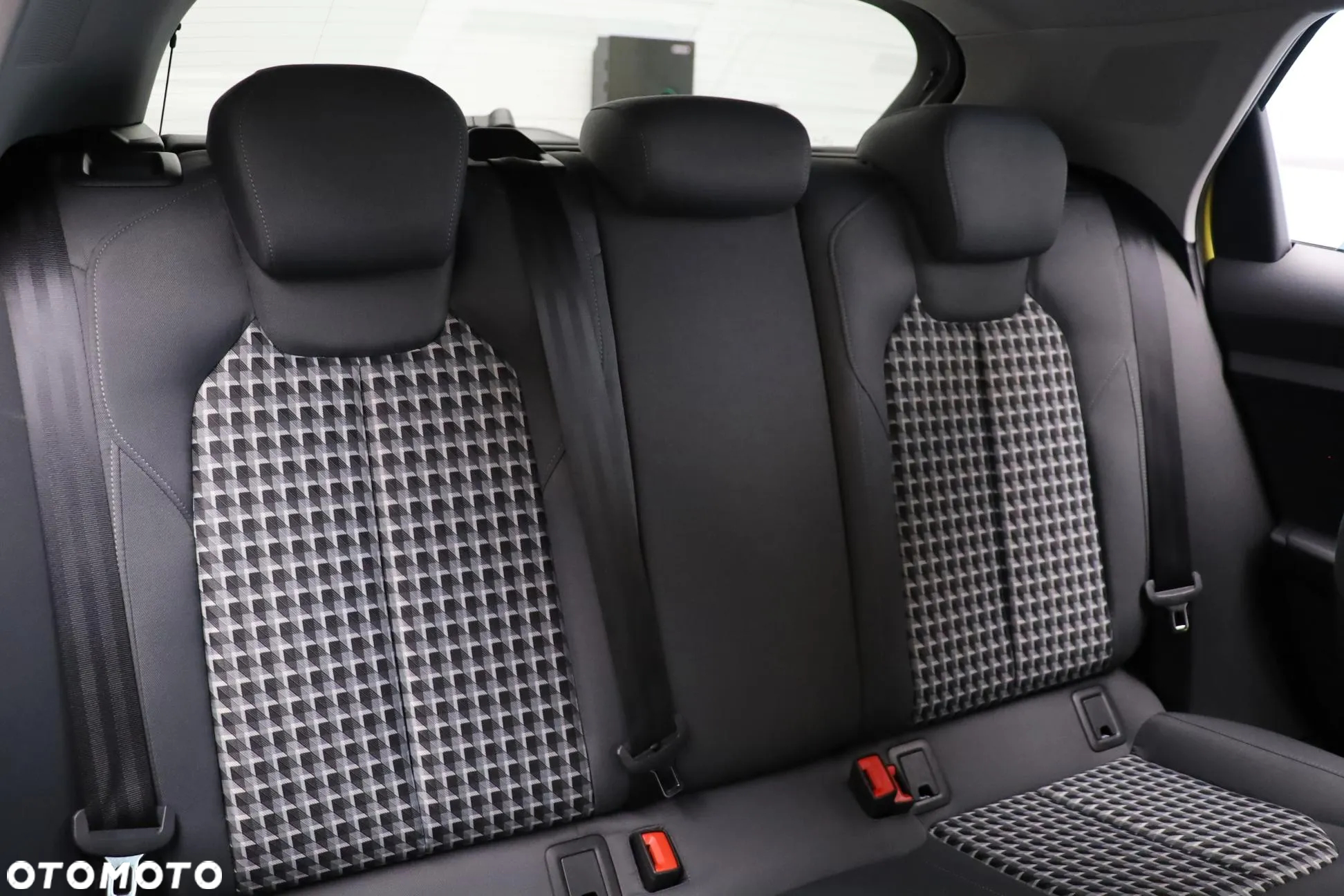Audi A1 35 TFSI Advanced S tronic - 14