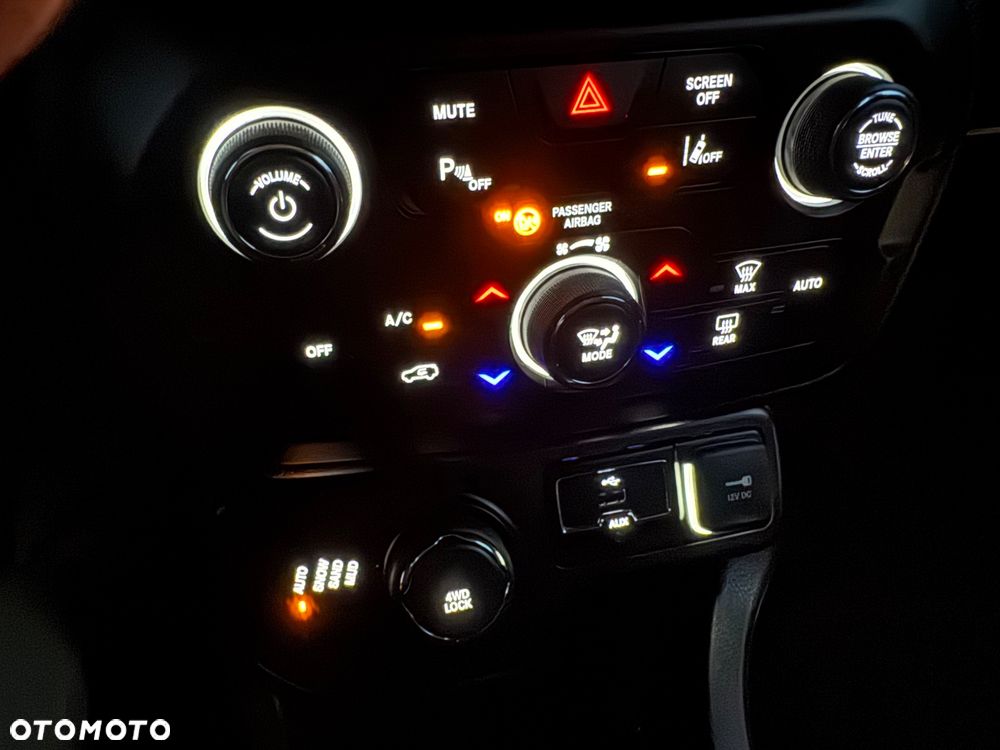 Jeep Renegade 2.0 MultiJet Active Drive Longitude - 32