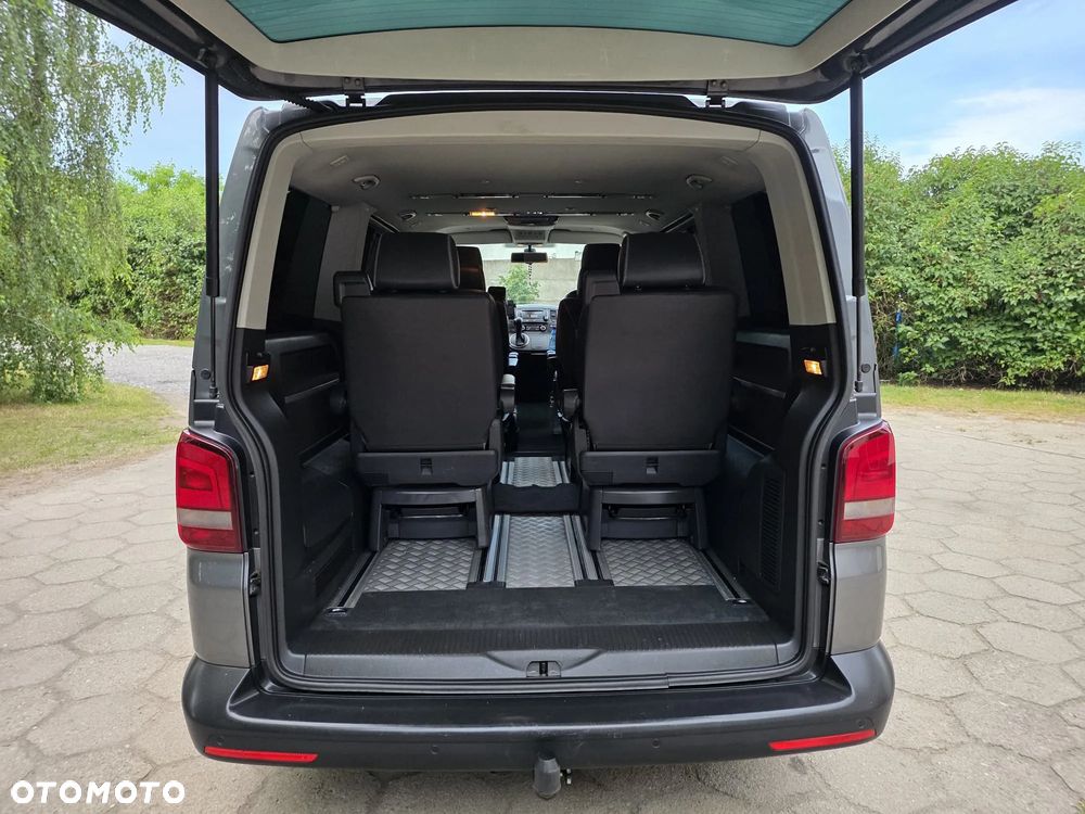 Volkswagen Multivan - 15