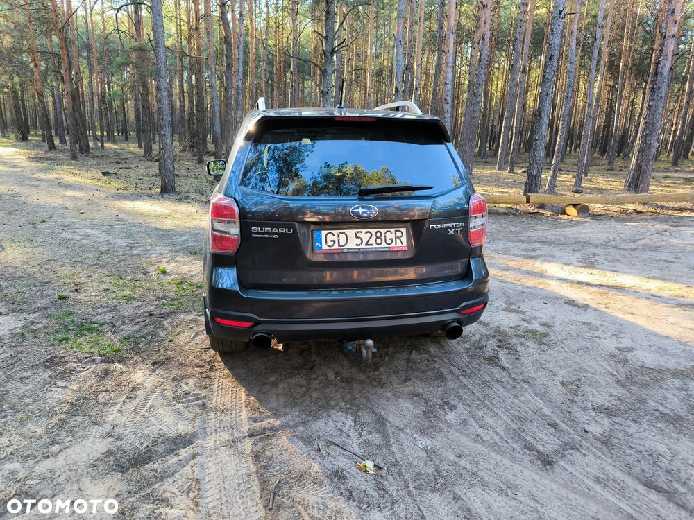 Subaru Forester 2.0XT Platinum Lineartronic - 13
