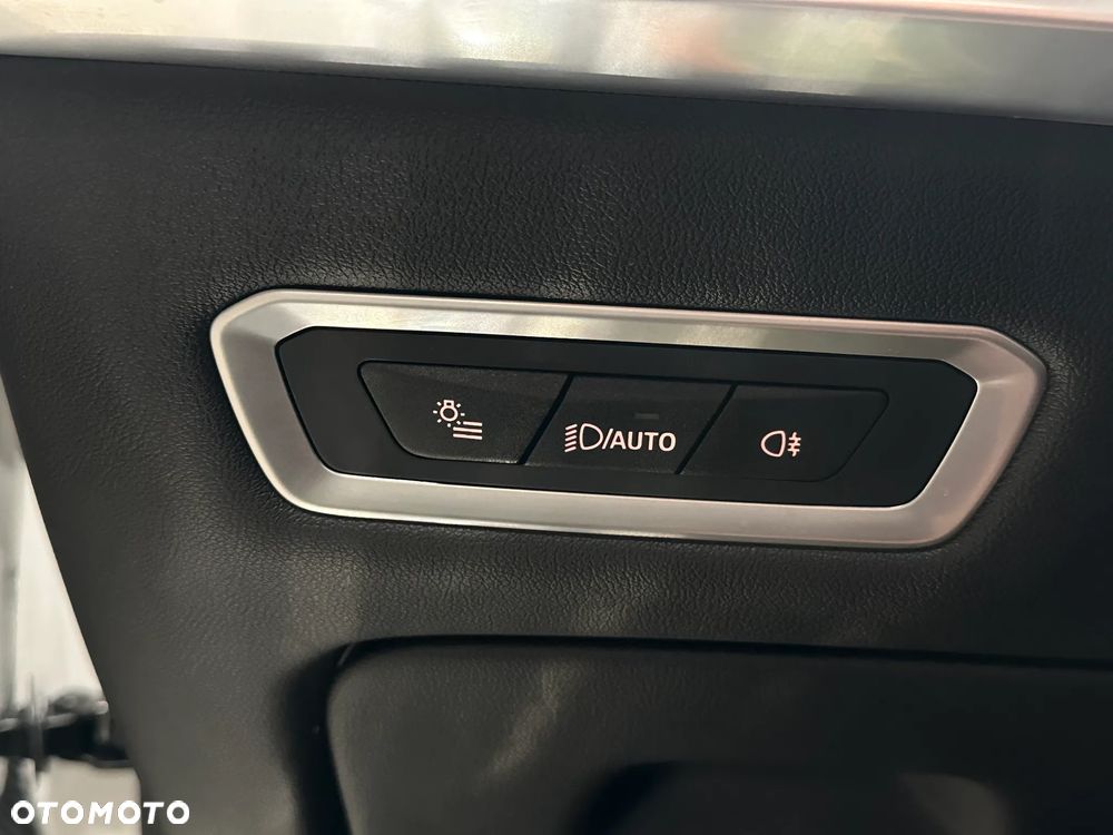 BMW X7 - 23