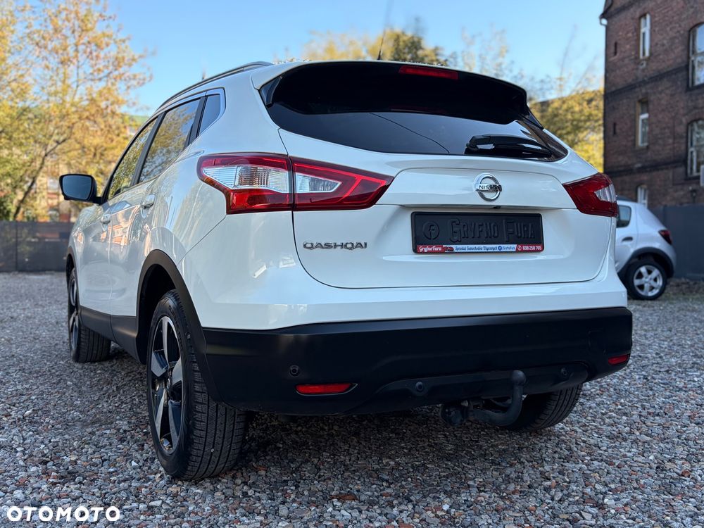 Nissan Qashqai 1.6 DIG-T 360 - 13