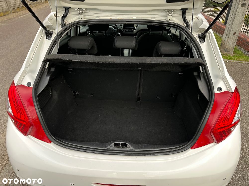 Peugeot 208 1.2 VTi Style - 9