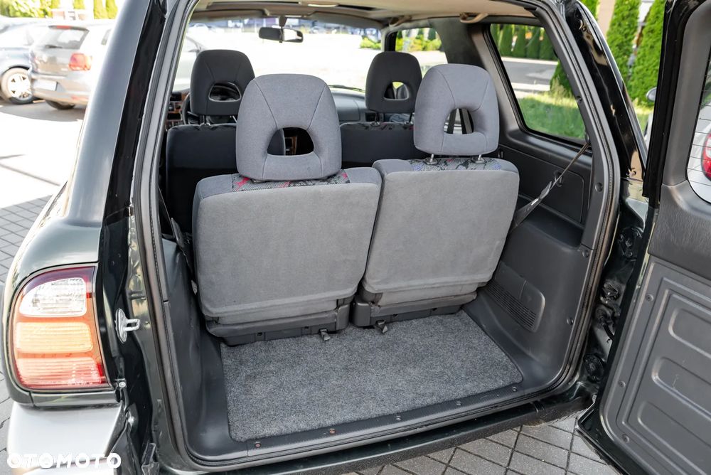 Toyota RAV4 2.0 Special - 15