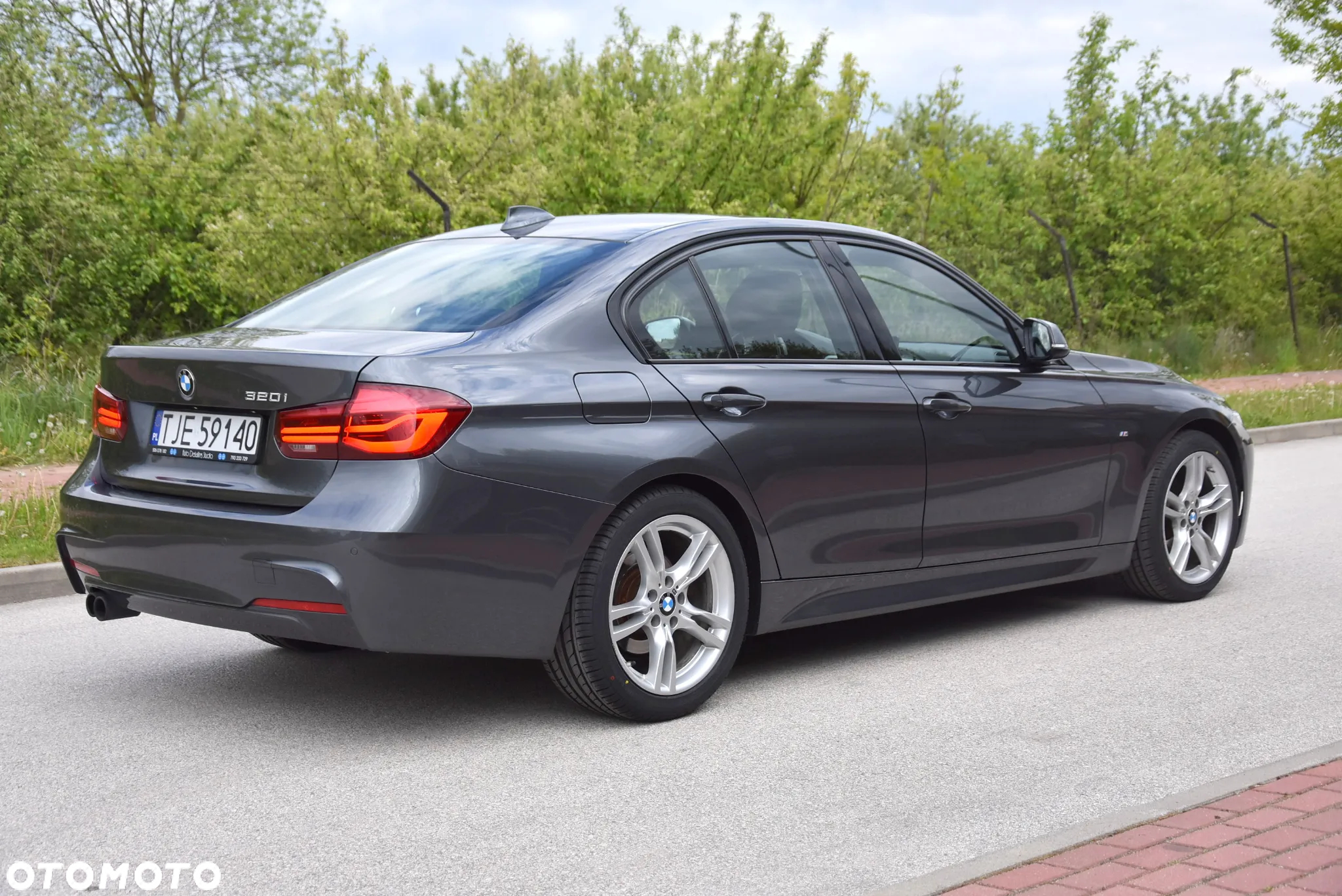 BMW Seria 3 320i Edition M Sport Shadow - 11