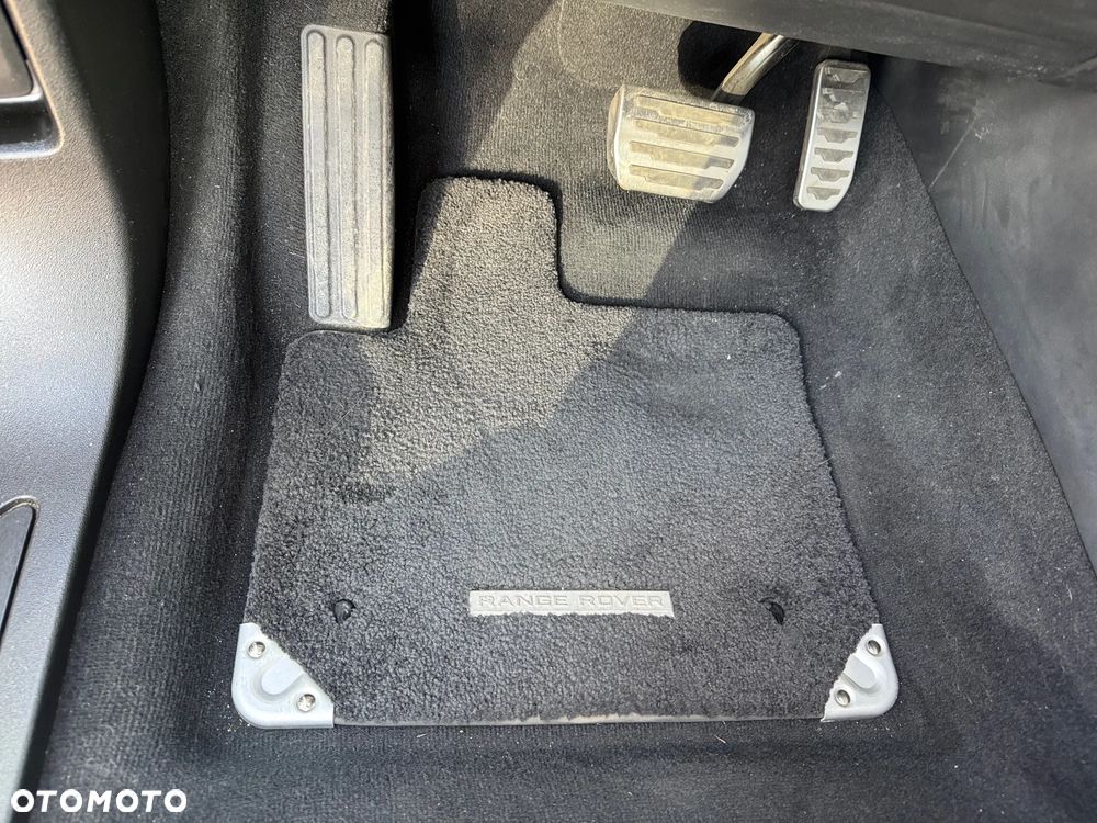 Land Rover Range Rover Evoque 2.0 P249 mHEV R-Dynamic S - 13