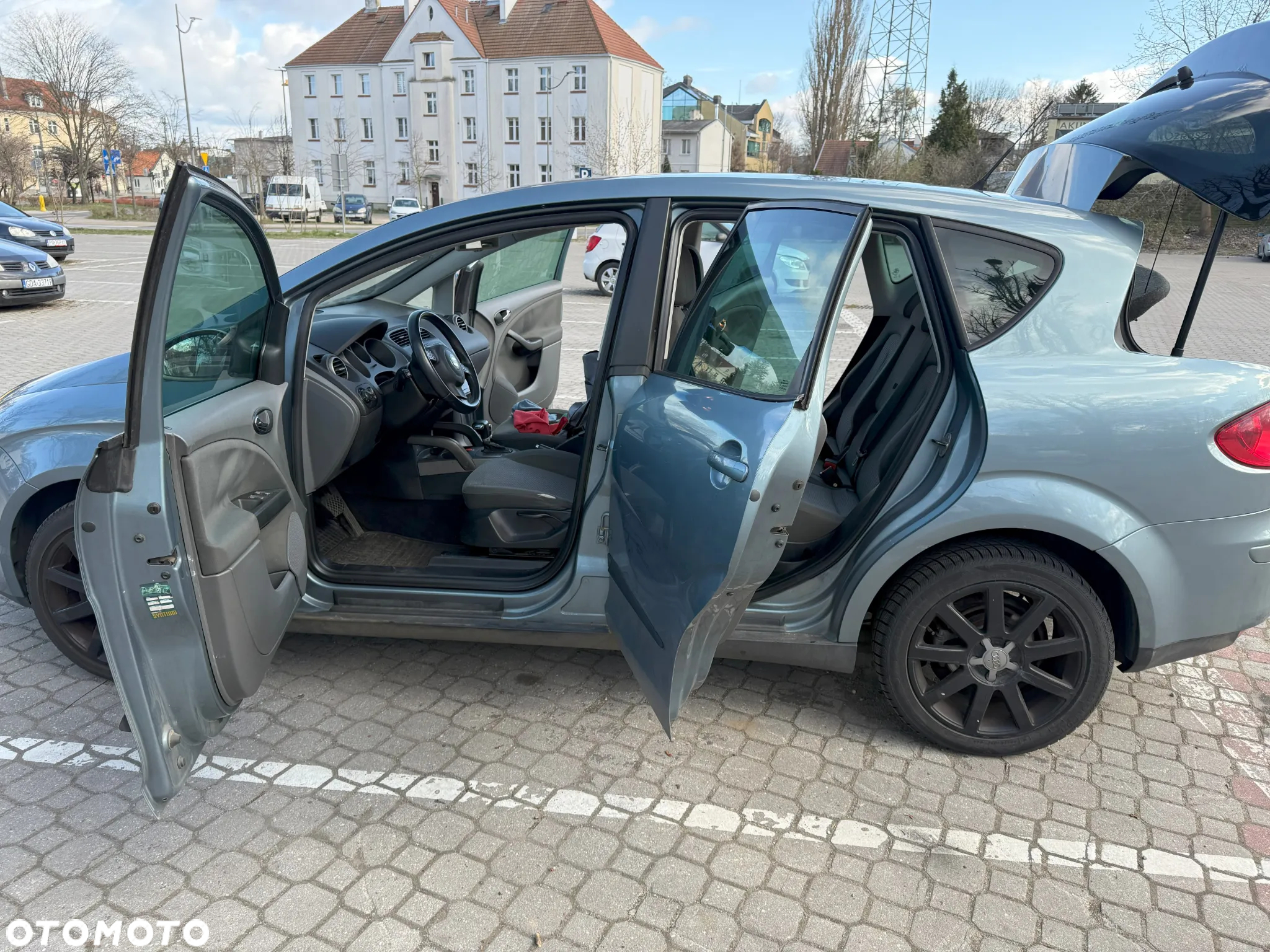 Seat Toledo 2.0 TDI Stylance DSG - 13