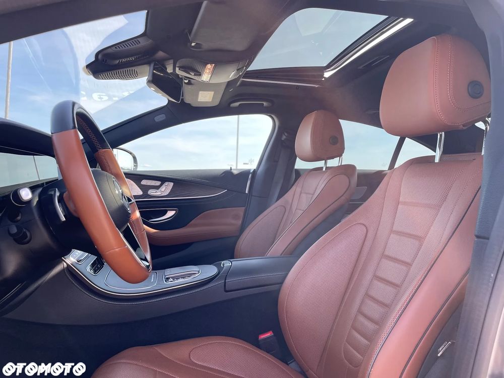 Mercedes-Benz CLS 300 d 4Matic 9G-TRONIC AMG Line - 22