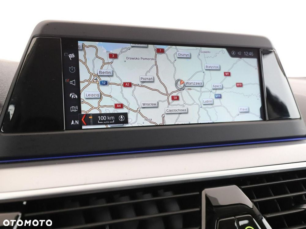 BMW Seria 5 520d - 26