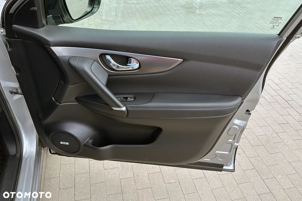 Nissan Qashqai 1.6 dCi Xtronic TEKNA+ - 38
