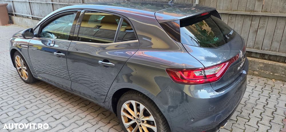 Renault Megane 2016 photo 2