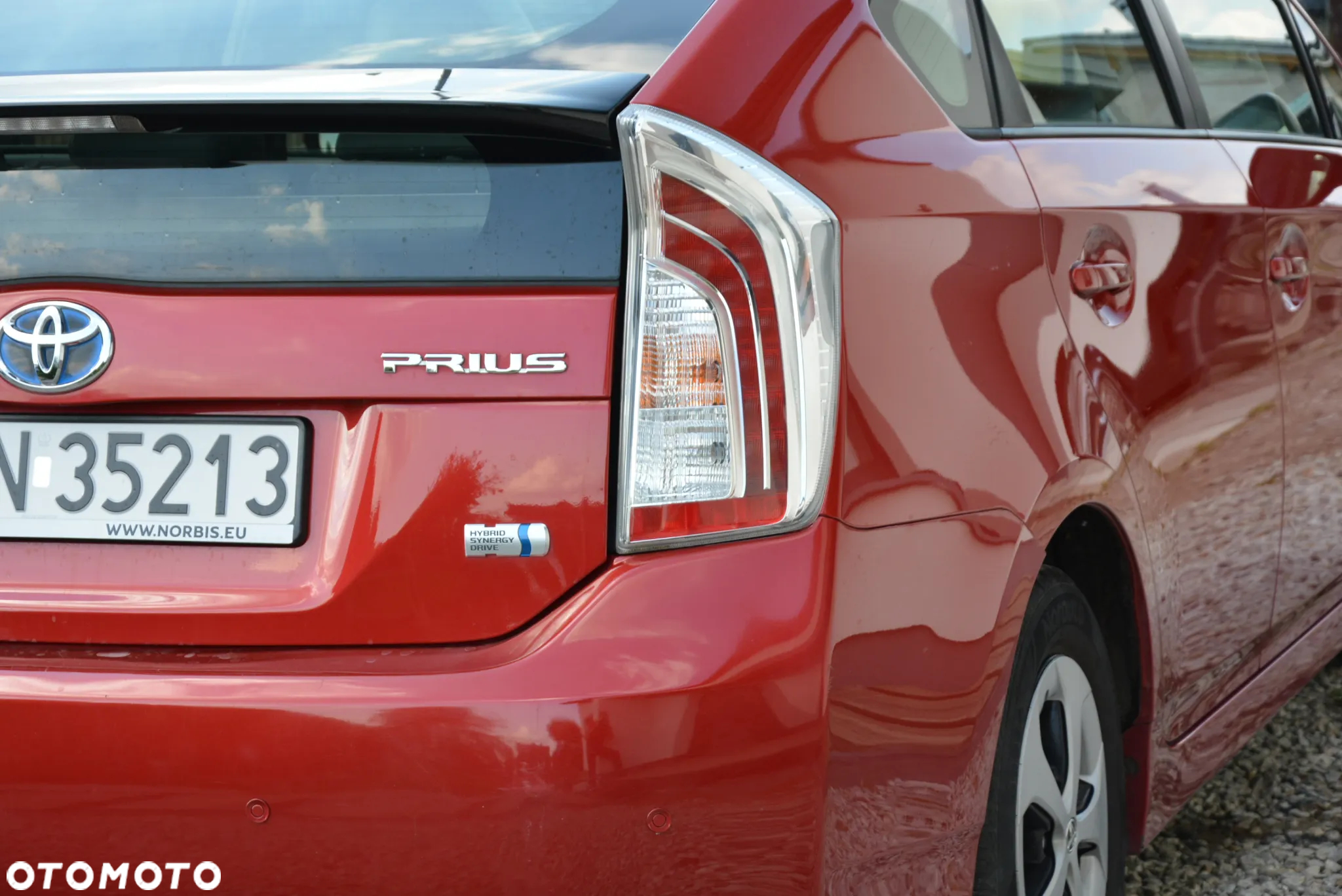 Toyota Prius 1.8 HSD Premium - 20