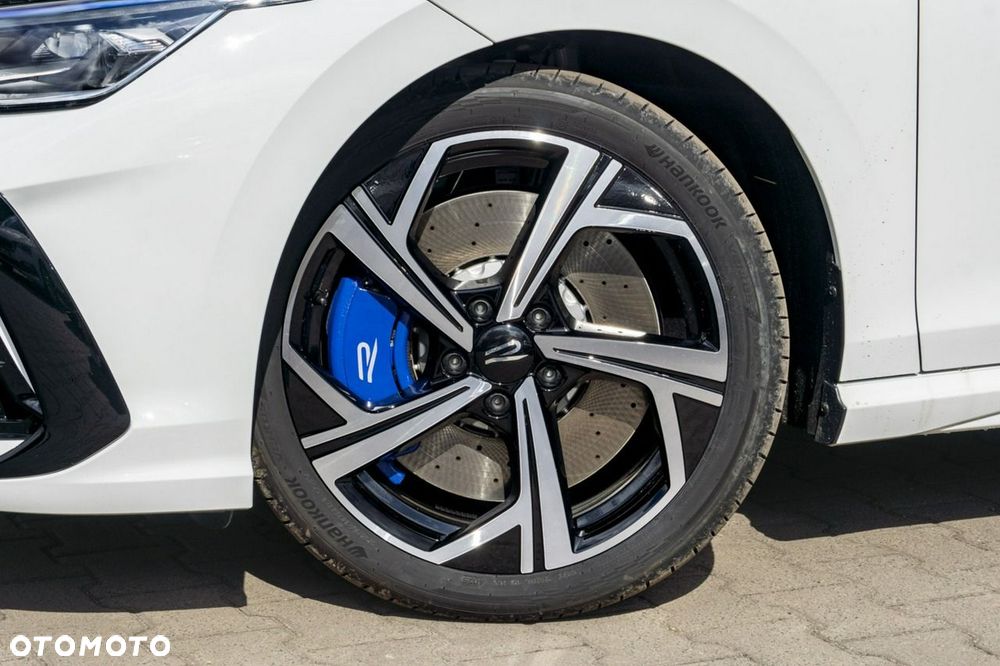 Volkswagen Golf - 4