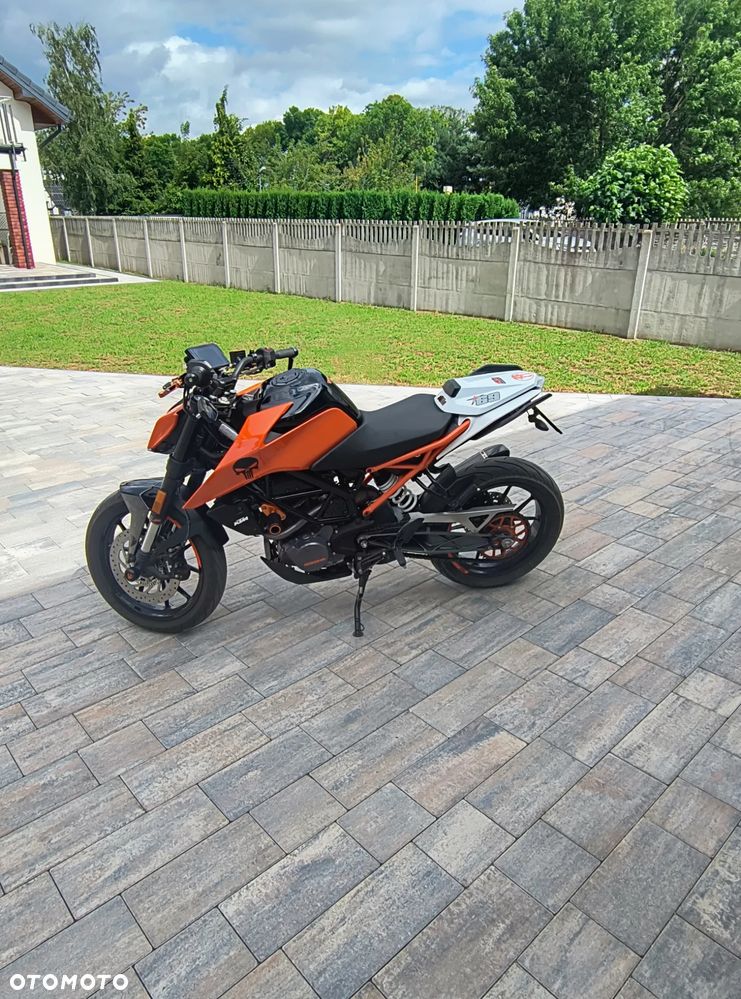 KTM Duke 125 - 18