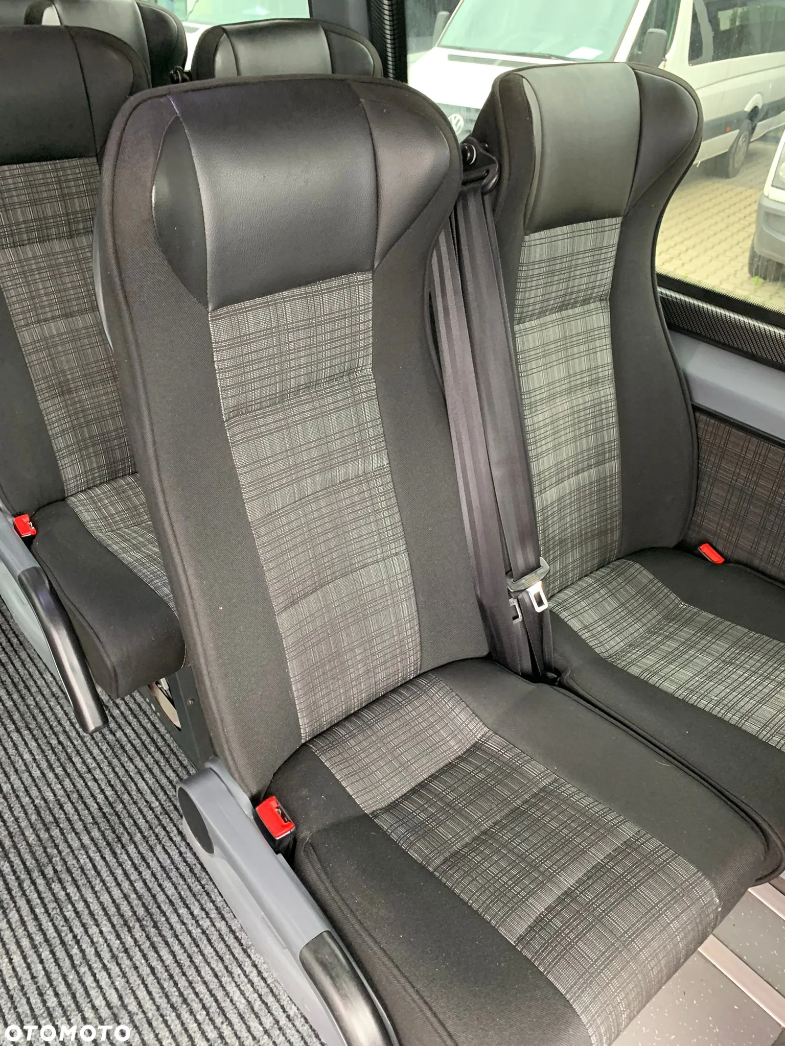 Mercedes-Benz Sprinter 516 CDI- 24 Miejsca - 18
