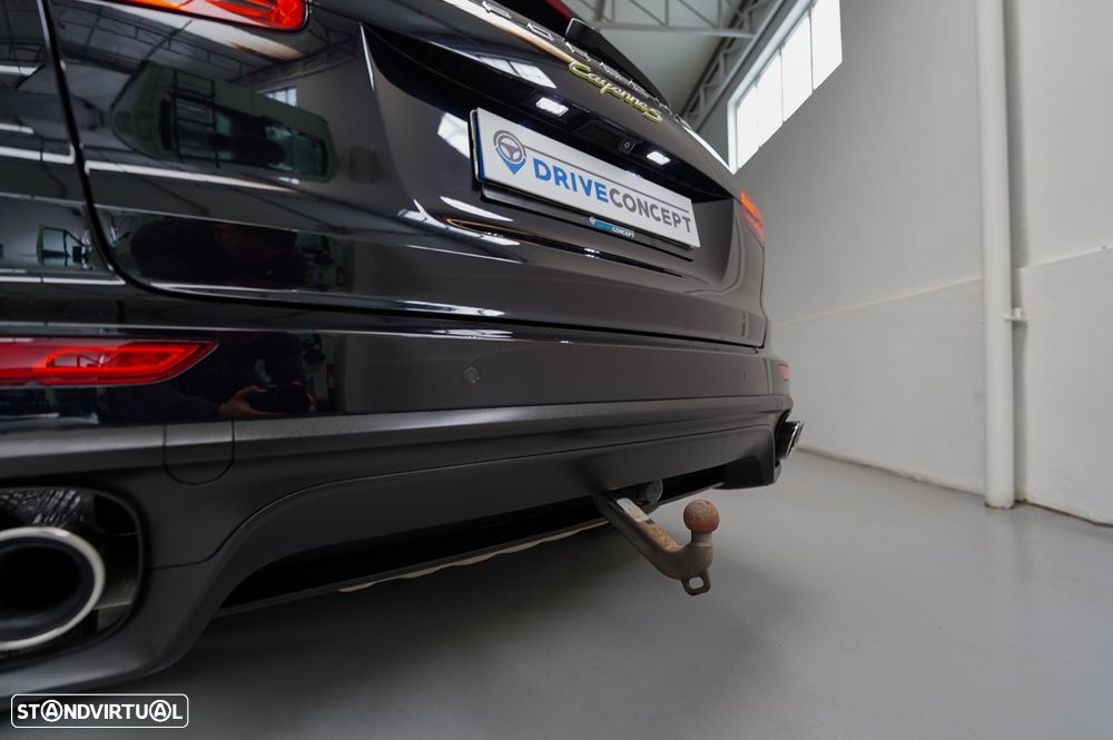 Porsche Cayenne S E-Hybrid - 38