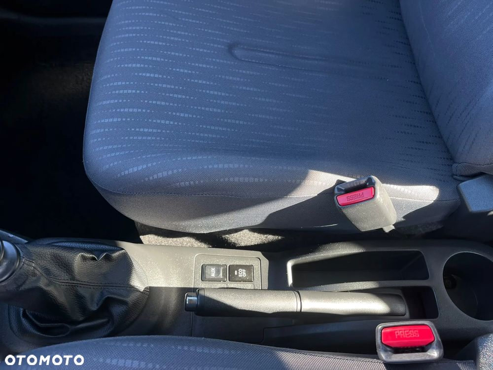 Toyota Yaris - 19