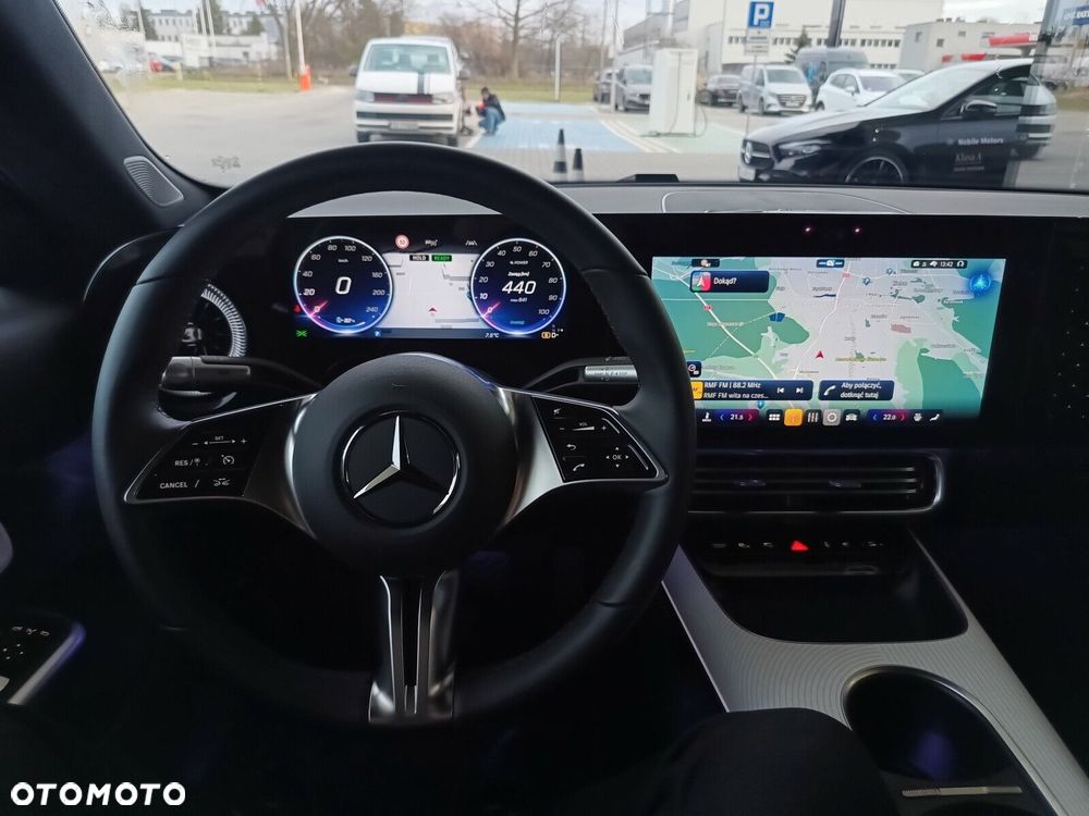 Mercedes-Benz CLA - 16